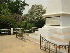 PERREGEAUX 06 2006 LE MONUMENT AUX MORTS 01